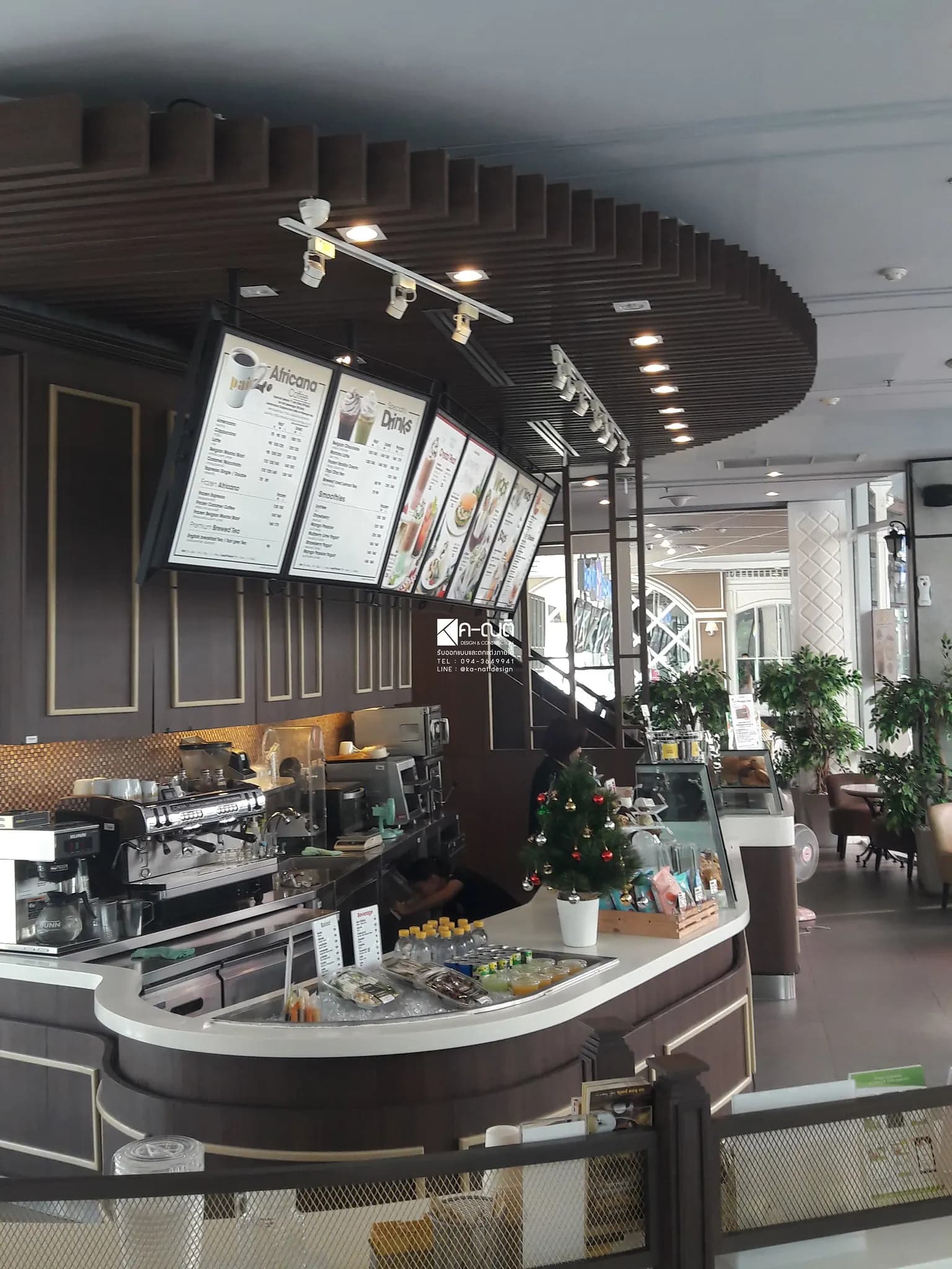 มุมมองตามแนวโค้งของเคาน์เตอร์